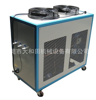 并不是越大越好，有時候小也有小的好【小型冷水機】，滾輪模溫機，極冷極熱模溫機