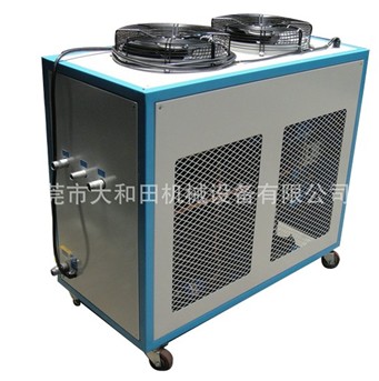 別看【小型冷水機】小,自然給你更多，滾輪模溫機，極冷極熱模溫機
